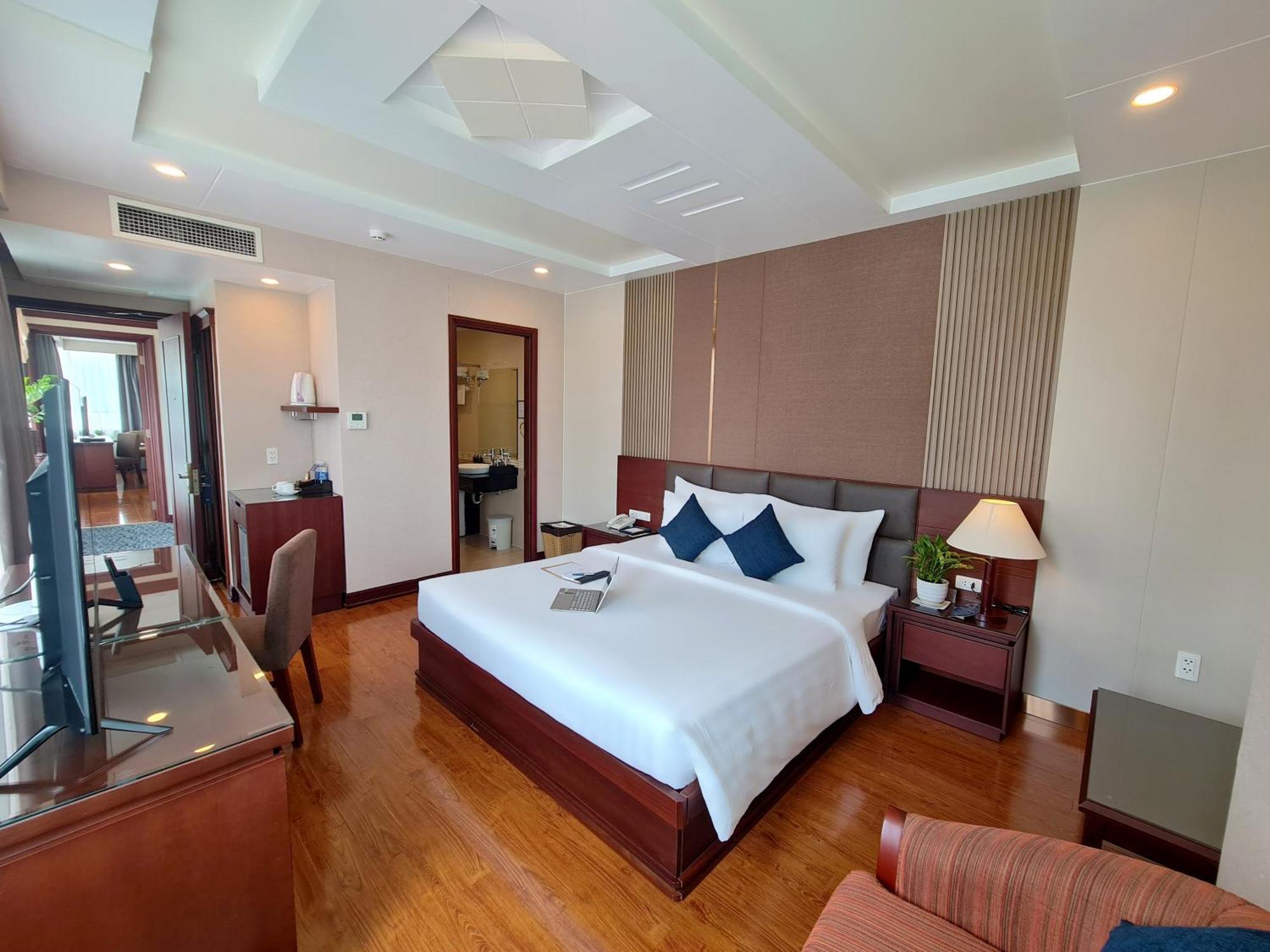 Kin Hotel Thi Sach Ciudad Ho Chi Minh  Exterior foto