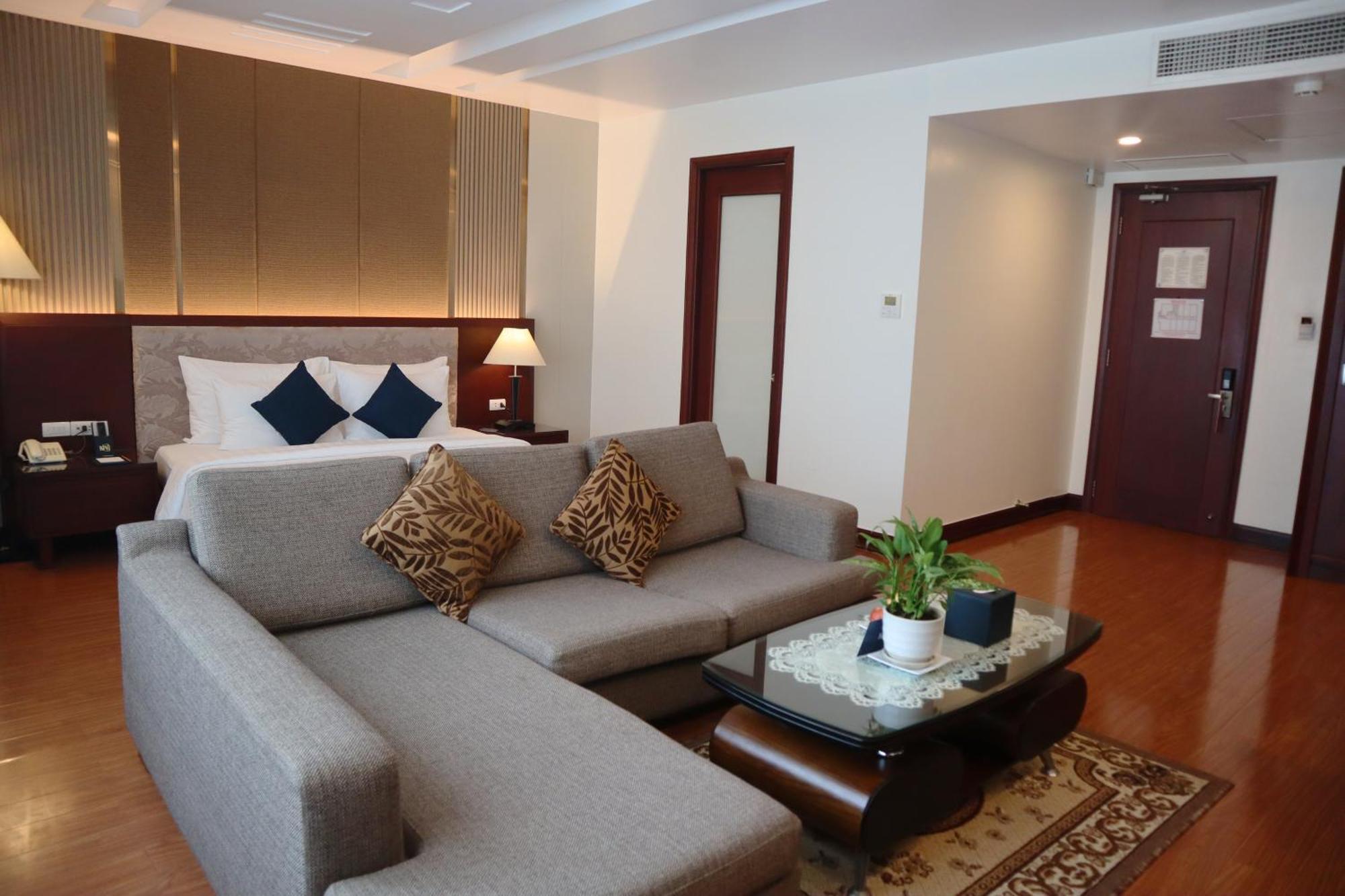 Kin Hotel Thi Sach Ciudad Ho Chi Minh  Exterior foto